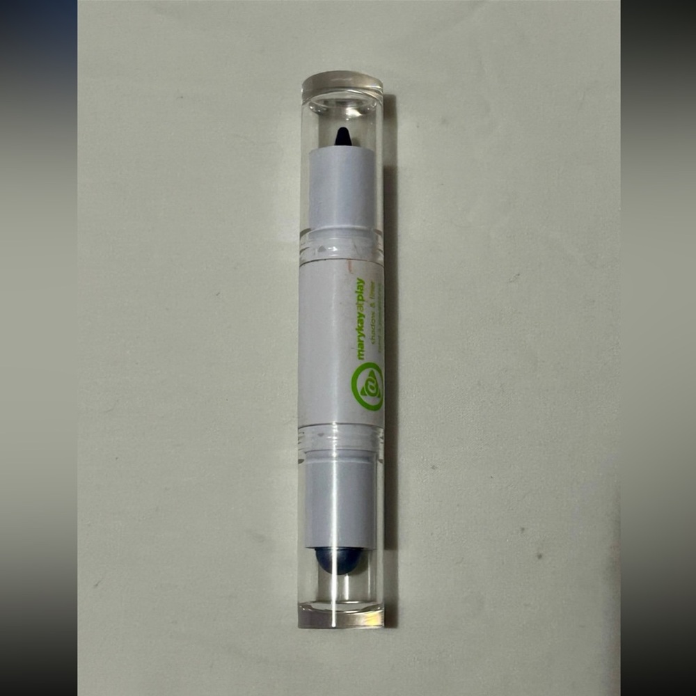 Mary Kay Eyeshadow and Eyeliner Duo